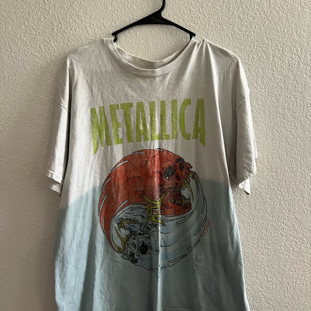 Men’s Metallica Graphic T-Shirt- Size L/XL